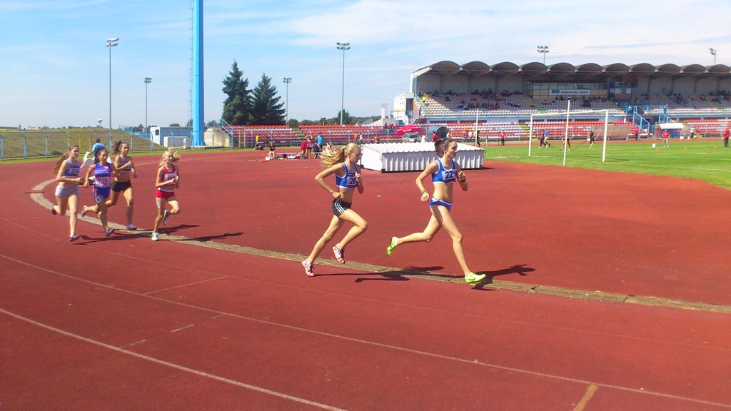 Lucija Bedalov i Paola Horvat pobjednice na 1500m za mlađe i starije juniorke