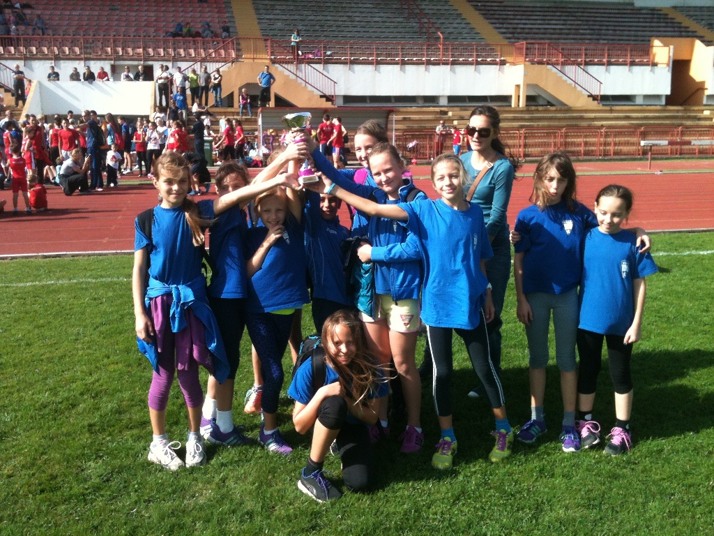 Limačice sa pobjedničkim peharom