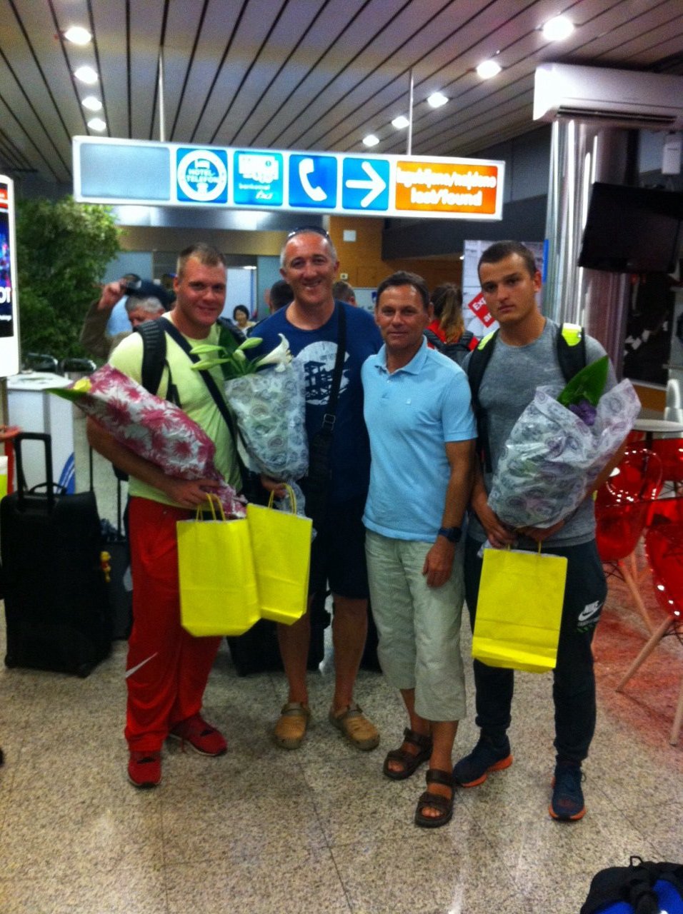 image-de58f6035a076119855cba5669ff6b202207b406a0619bd25a5cdc9324410a9e-V