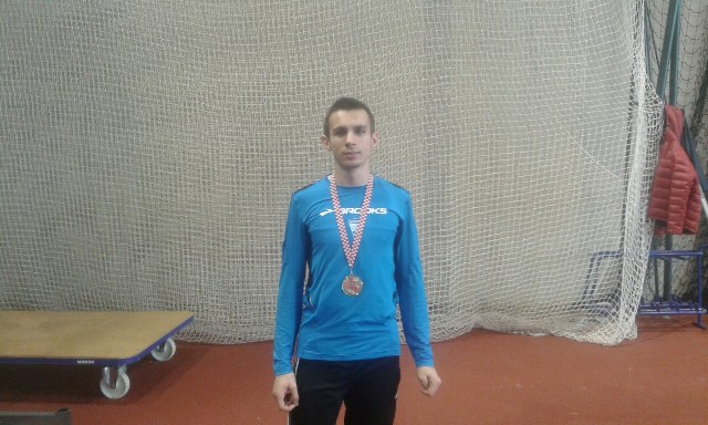 Dva nastupa, dvije medalje, Ivan Đukić