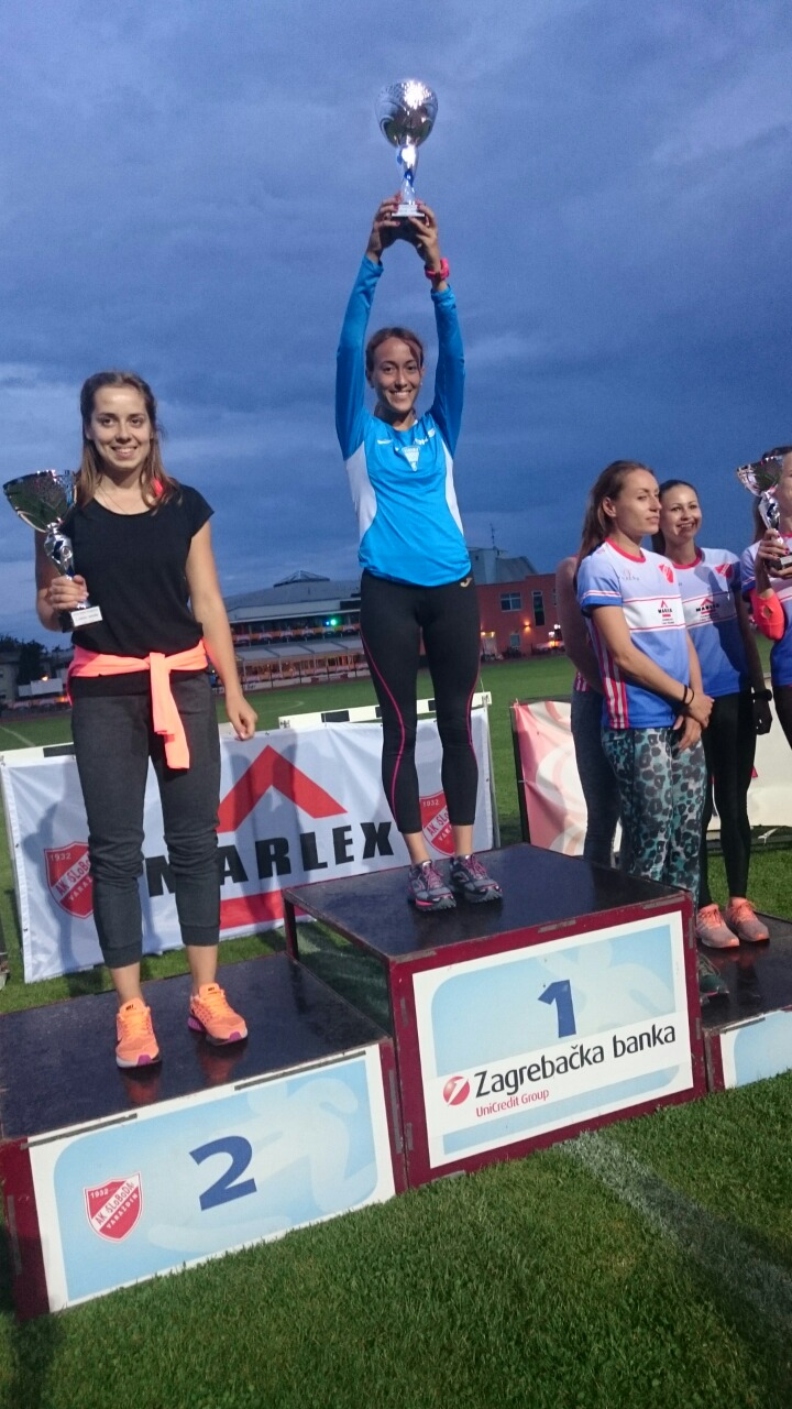 Matea Parlov s pobjedničkim peharom